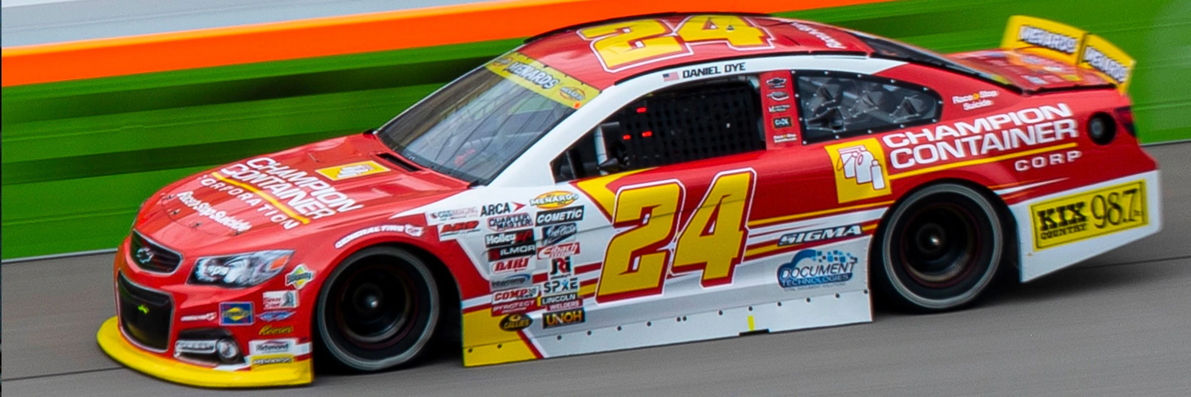 Daniel Dye in the No. 24 SPS Racing ARCA Menards car